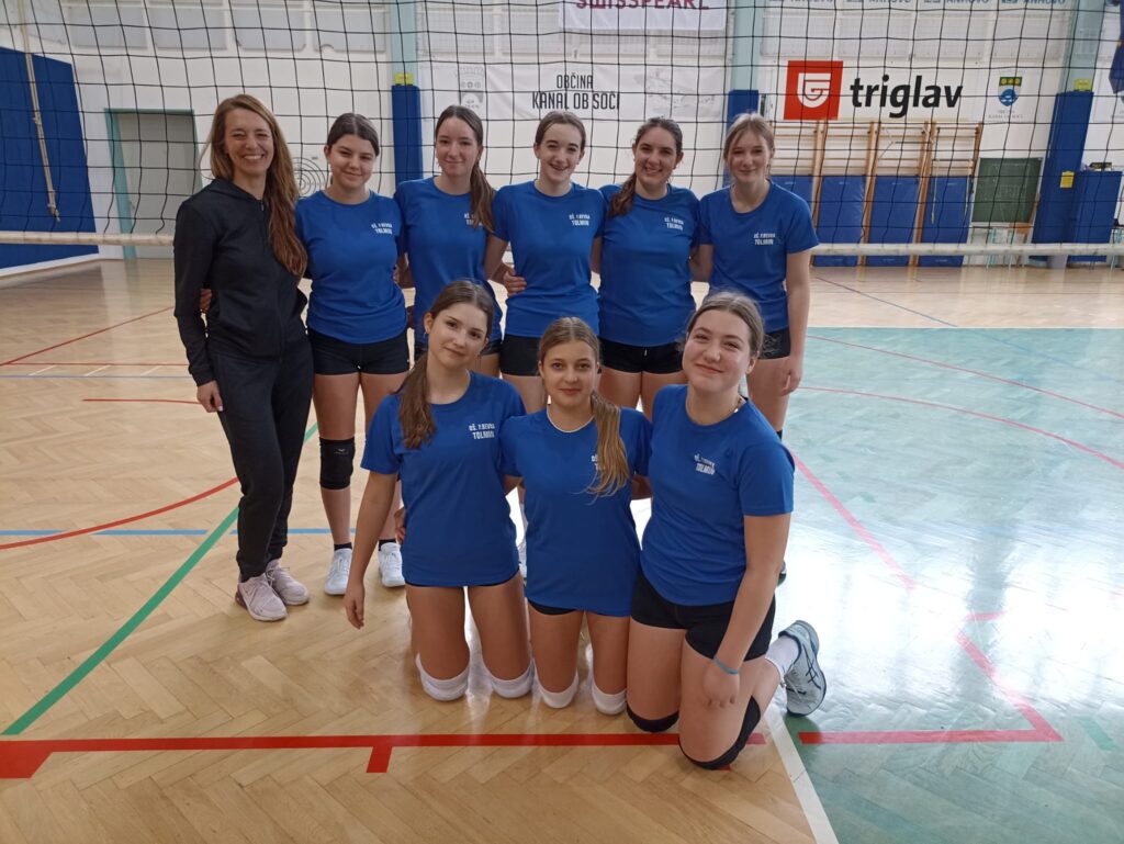 Področno tekmovanje v odbojki – 3. mesto za OŠ Franceta Bevka Tolmin ...